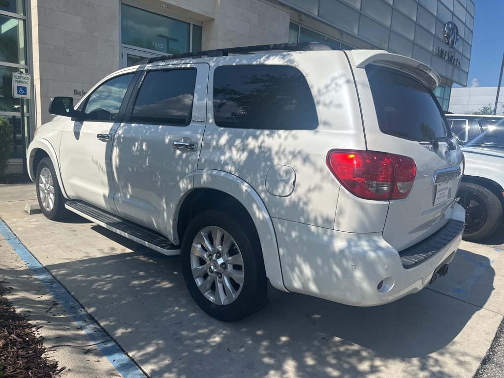 2011 Toyota Sequoia Platinum photo 3