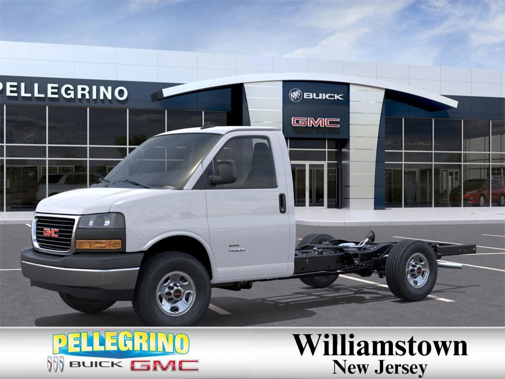 2025 Gmc Savana Cutaway 3500 photo 2