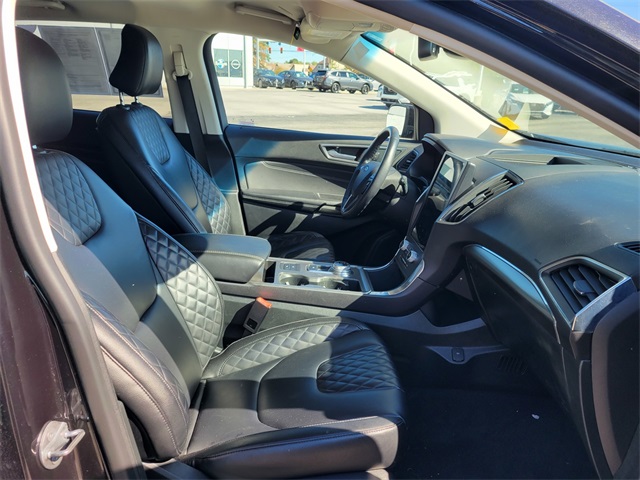 2024 Ford Edge Titanium photo 19
