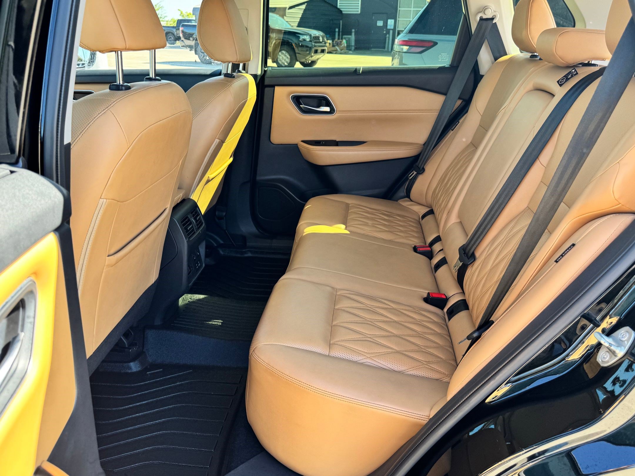 2023 Nissan Rogue Platinum photo 9