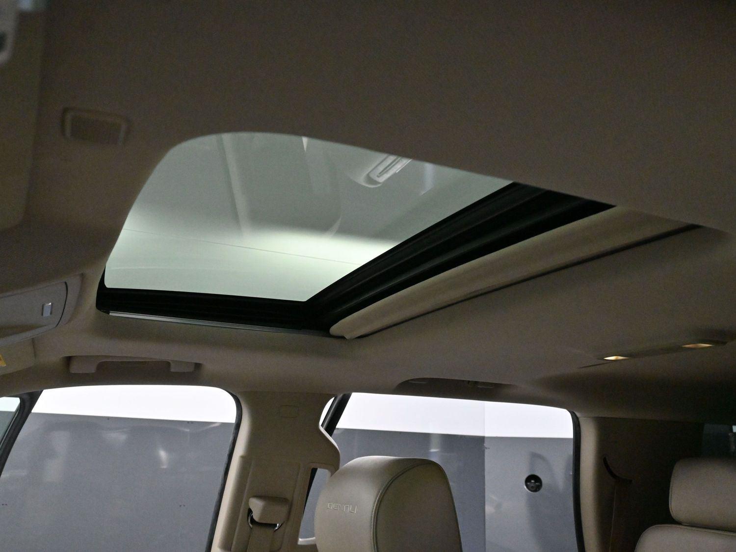 2017 Gmc Yukon Denali photo 31