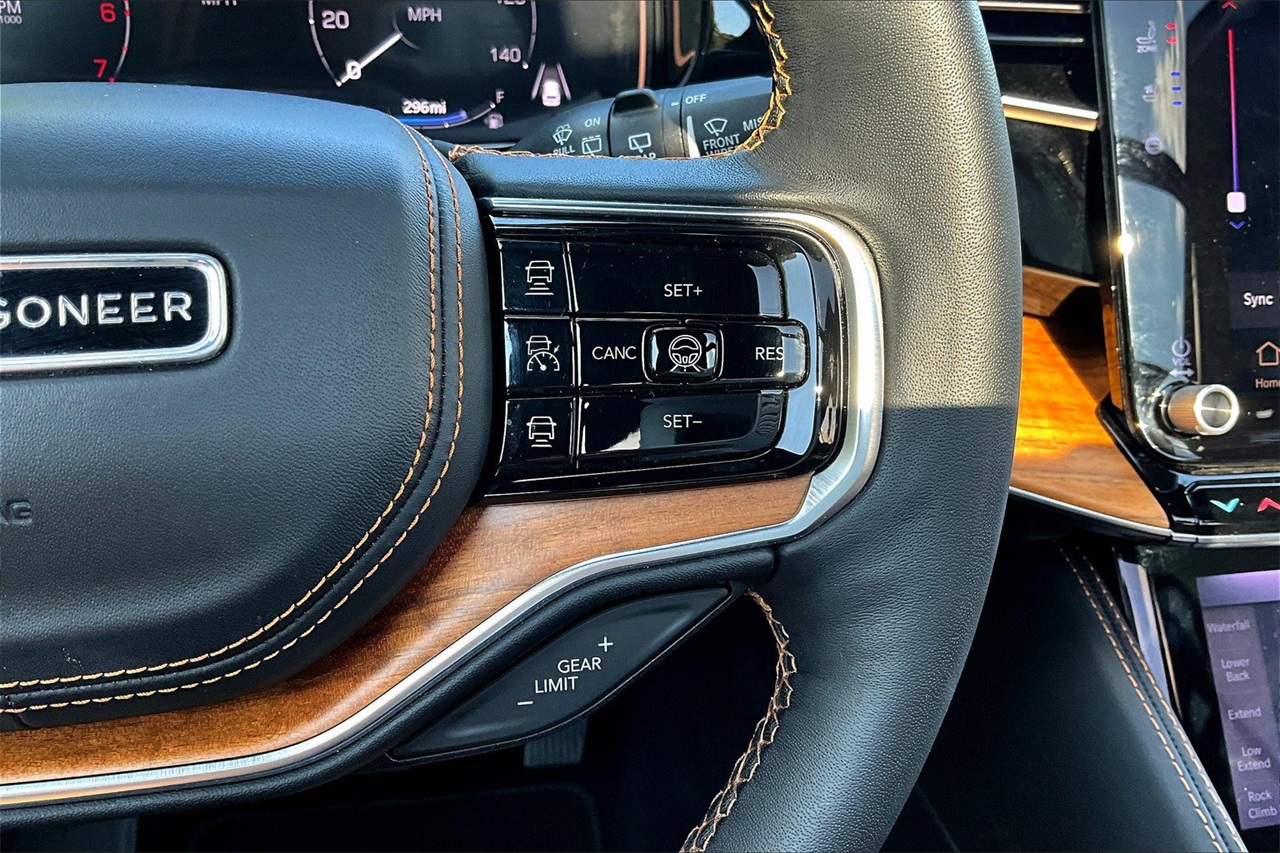 2024 Jeep Grand Wagoneer III photo 28