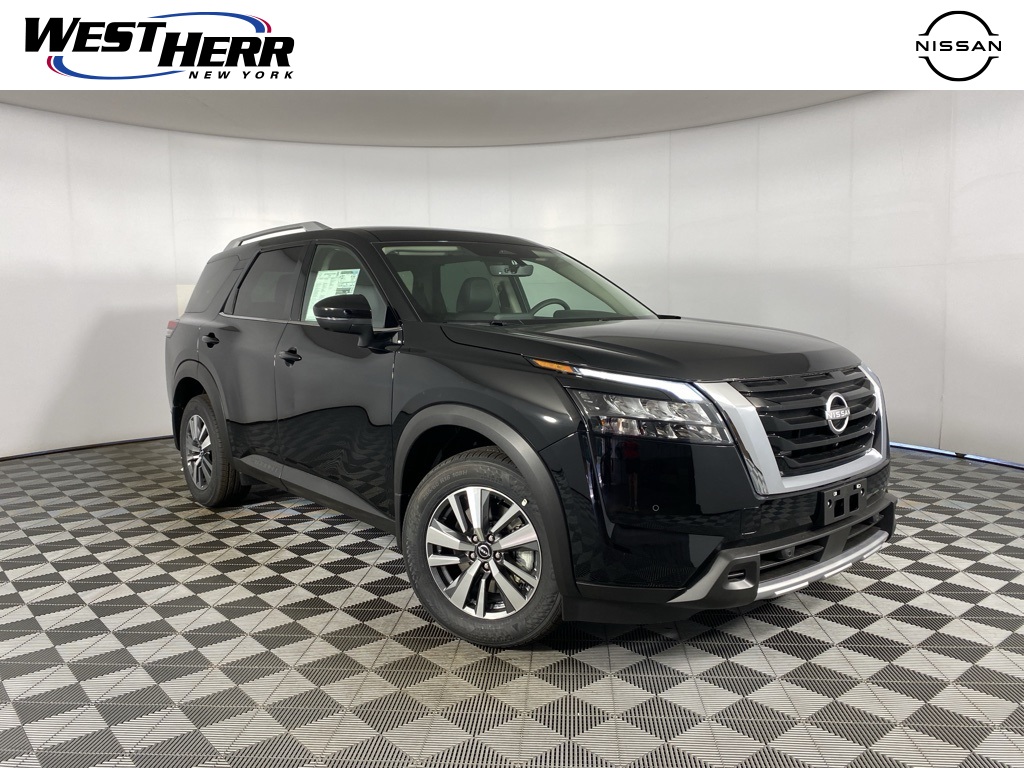 2025 Nissan Pathfinder SL's photo