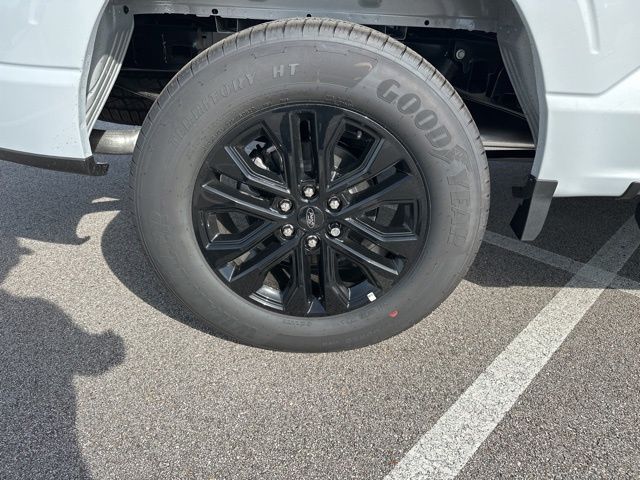 2025 Ford F-150 XLT photo 38