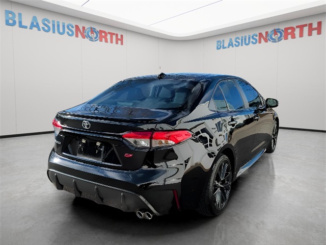 2024 Toyota Corolla SE photo 3