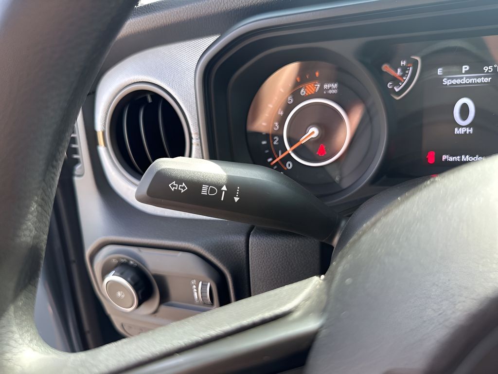 2025 Jeep Wrangler Sport photo 28