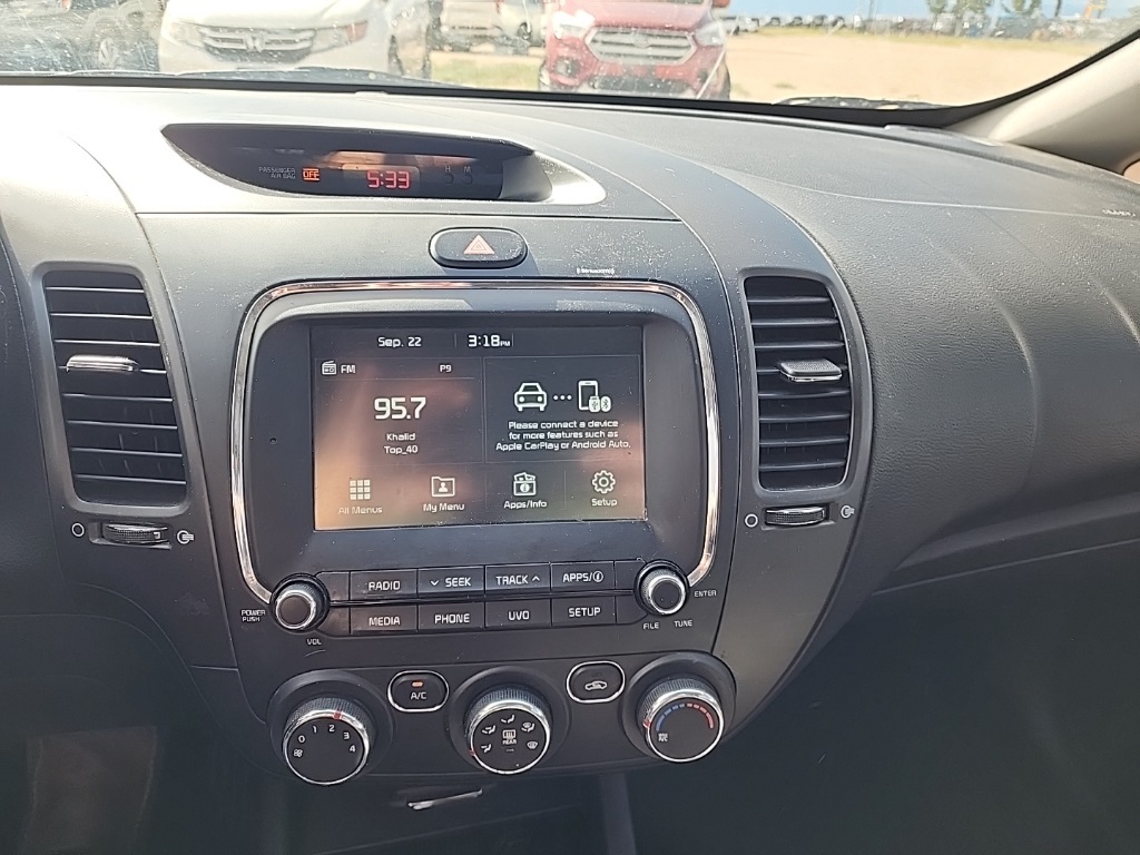 2018 Kia Forte LX photo 11