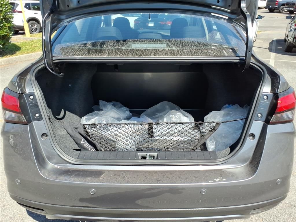 2025 Nissan Versa S photo 12