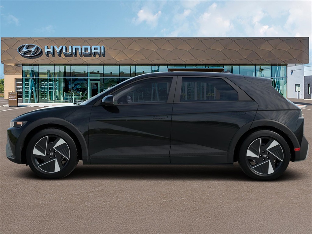 2026 Hyundai Ioniq 5 SEL photo 3