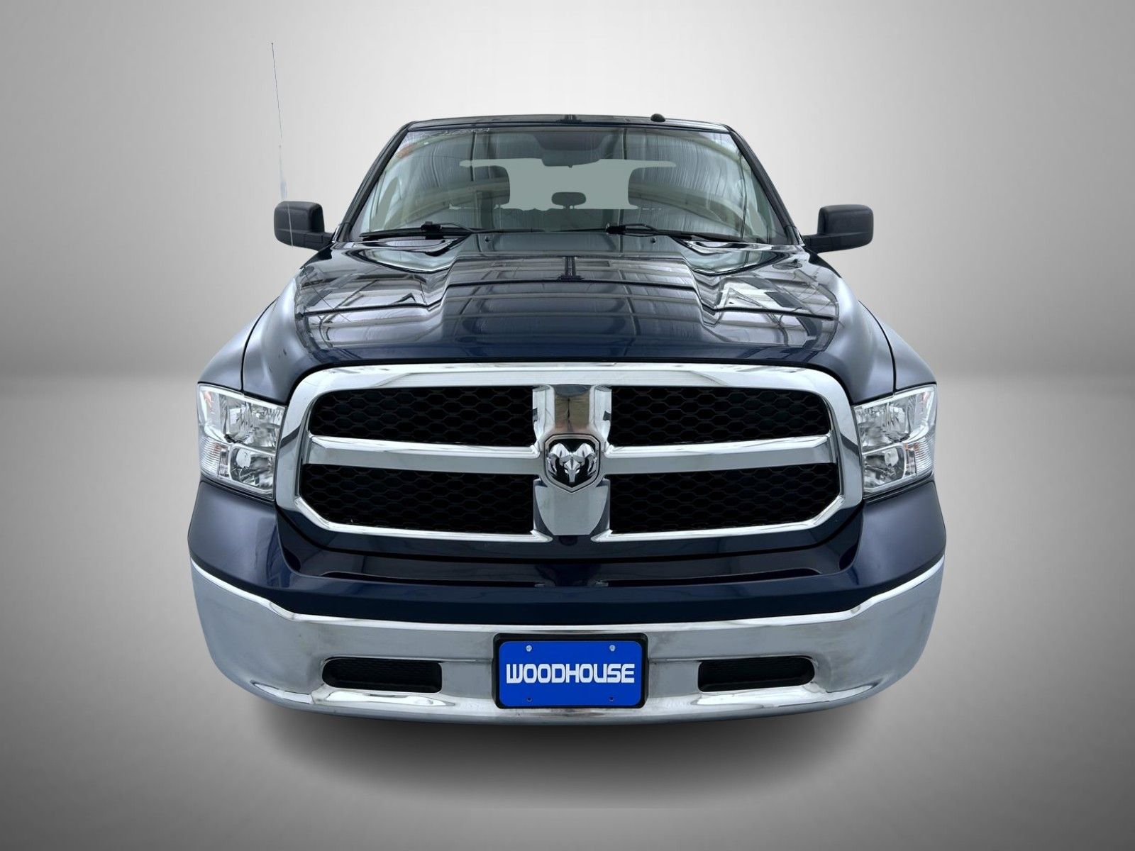 2022 Ram 1500 Tradesman photo 2