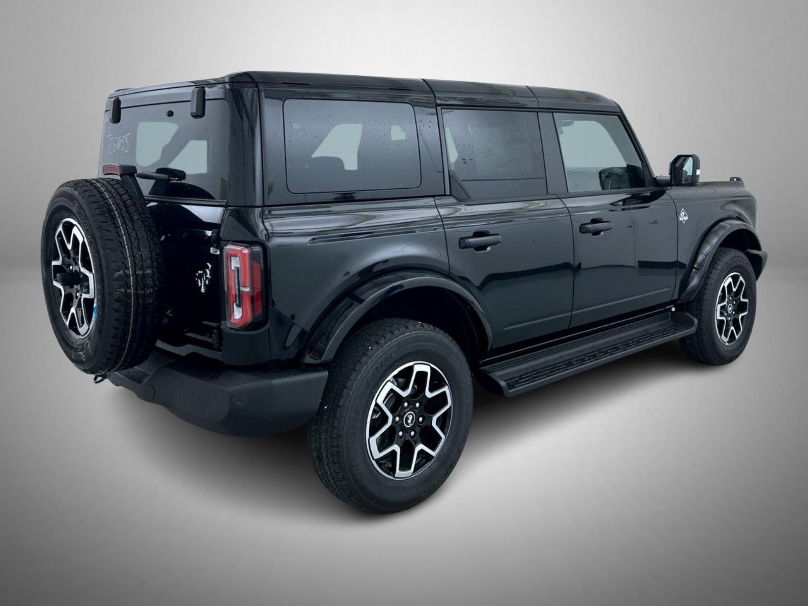 2025 Ford Bronco Outer Banks photo 5