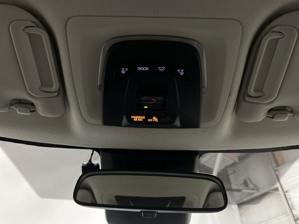 2024 Toyota Corolla LE photo 19