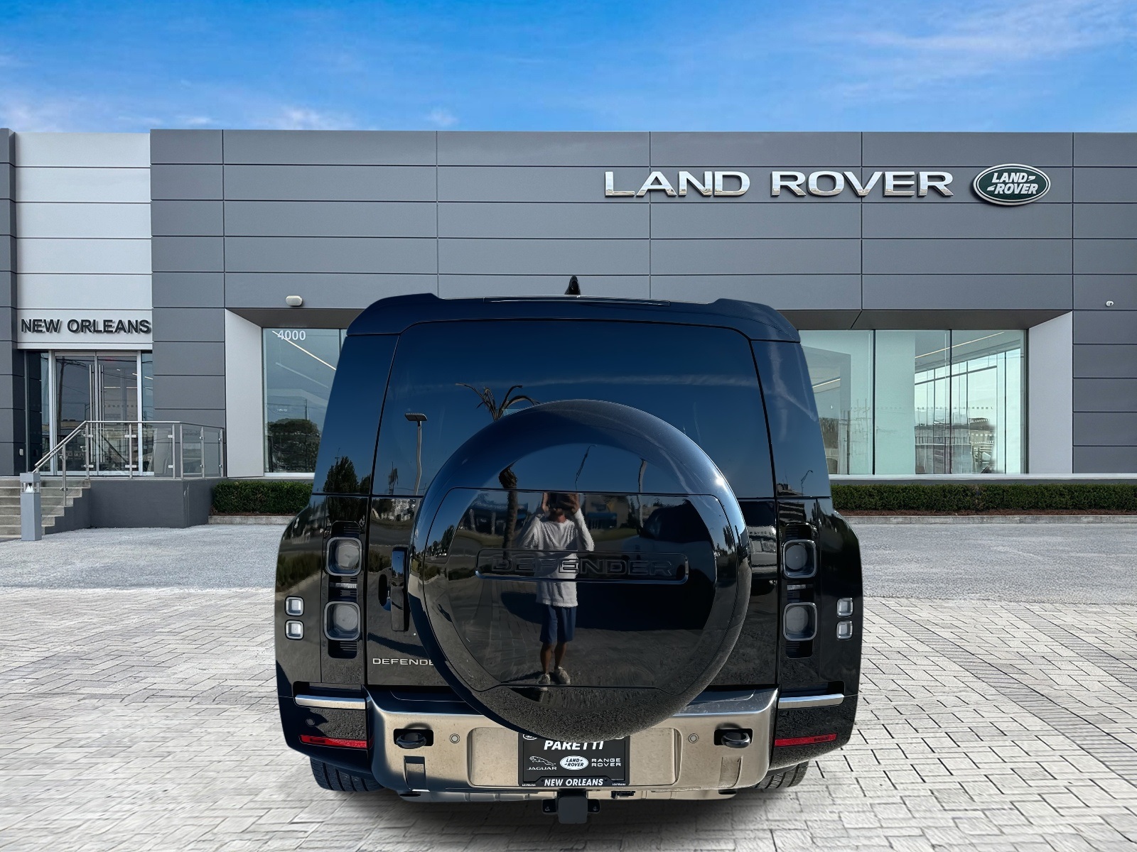 2024 Land Rover Defender 130 X photo 4