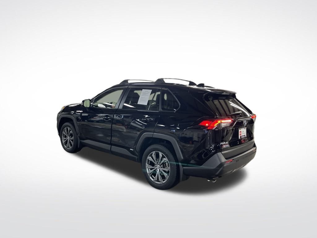 2023 Toyota RAV4 Hybrid XLE Premium photo 2