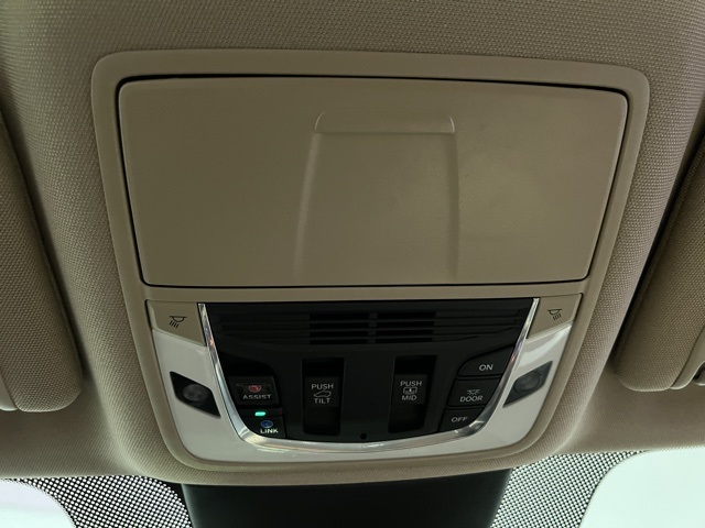2023 Acura MDX Technology SH-AWD photo 16