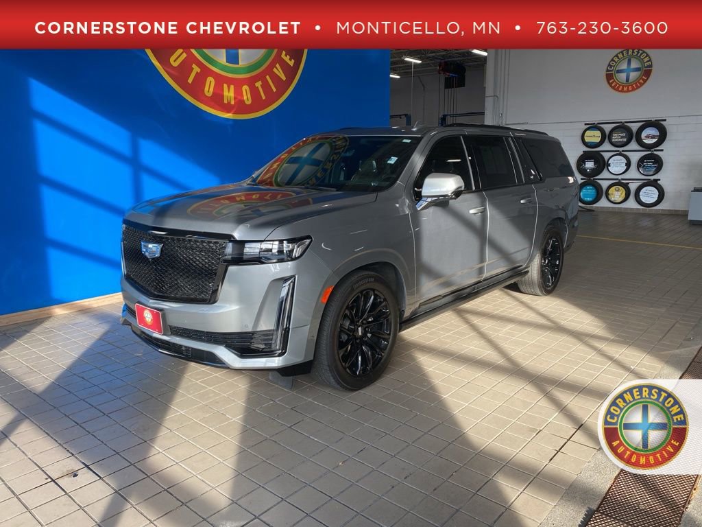 2023 Cadillac Escalade ESV Sport Platinum's photo