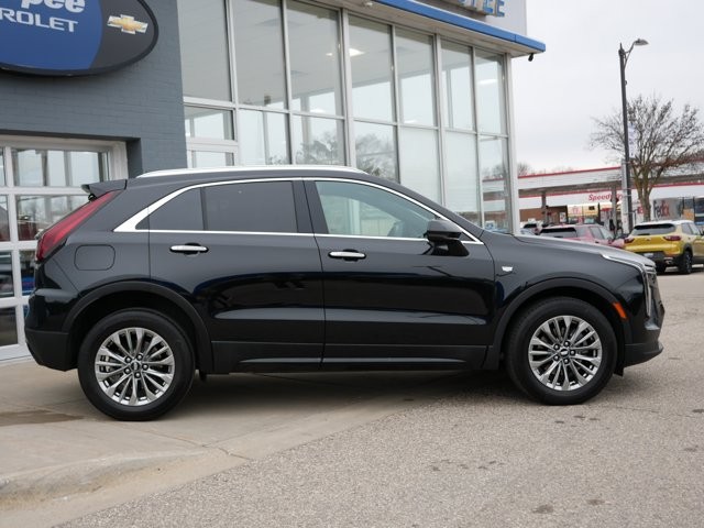 2024 Cadillac XT4 Premium Luxury photo 4