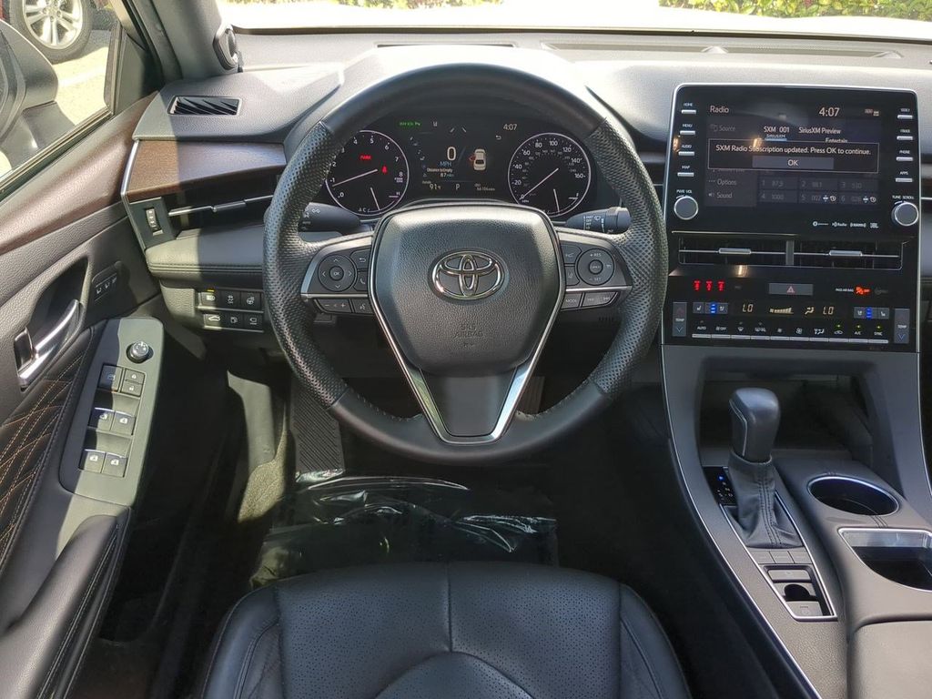 2022 Toyota Avalon Limited photo 15
