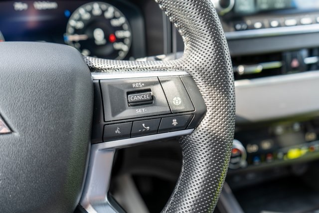2023 Mitsubishi Outlander SEL photo 23