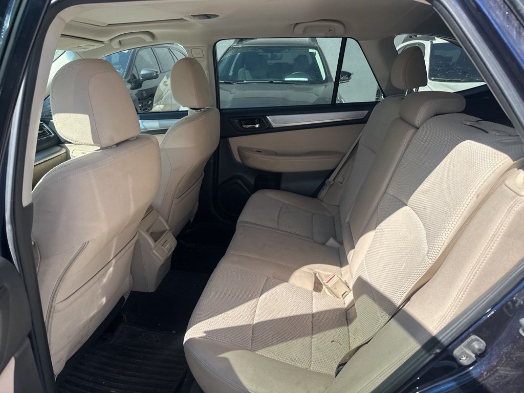 2018 Subaru Outback 2.5i Premium photo 7