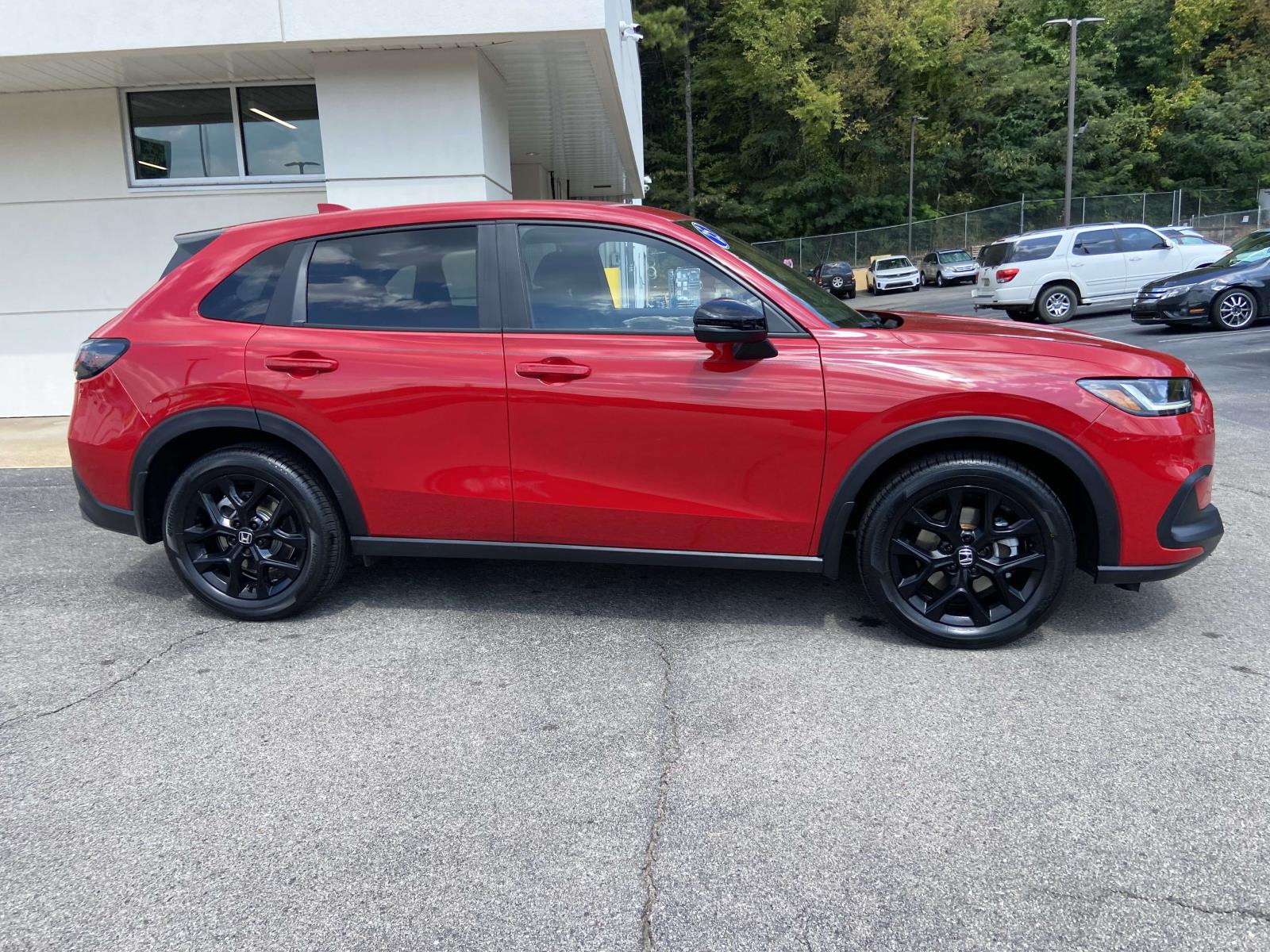 2025 Honda HR-V 2WD Sport photo 2