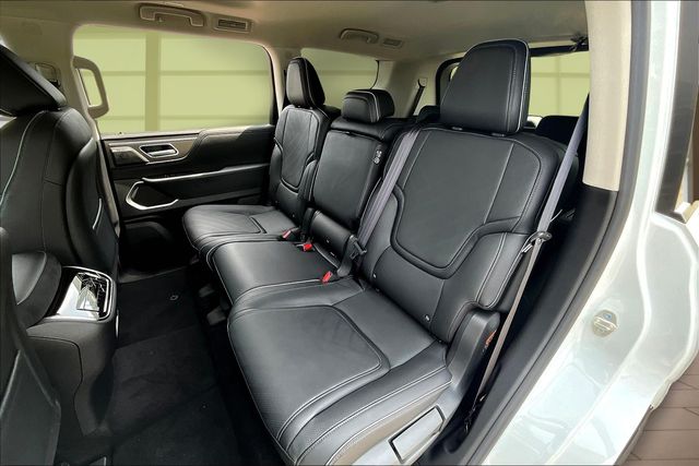 2026 Infiniti QX80 Luxe photo 26