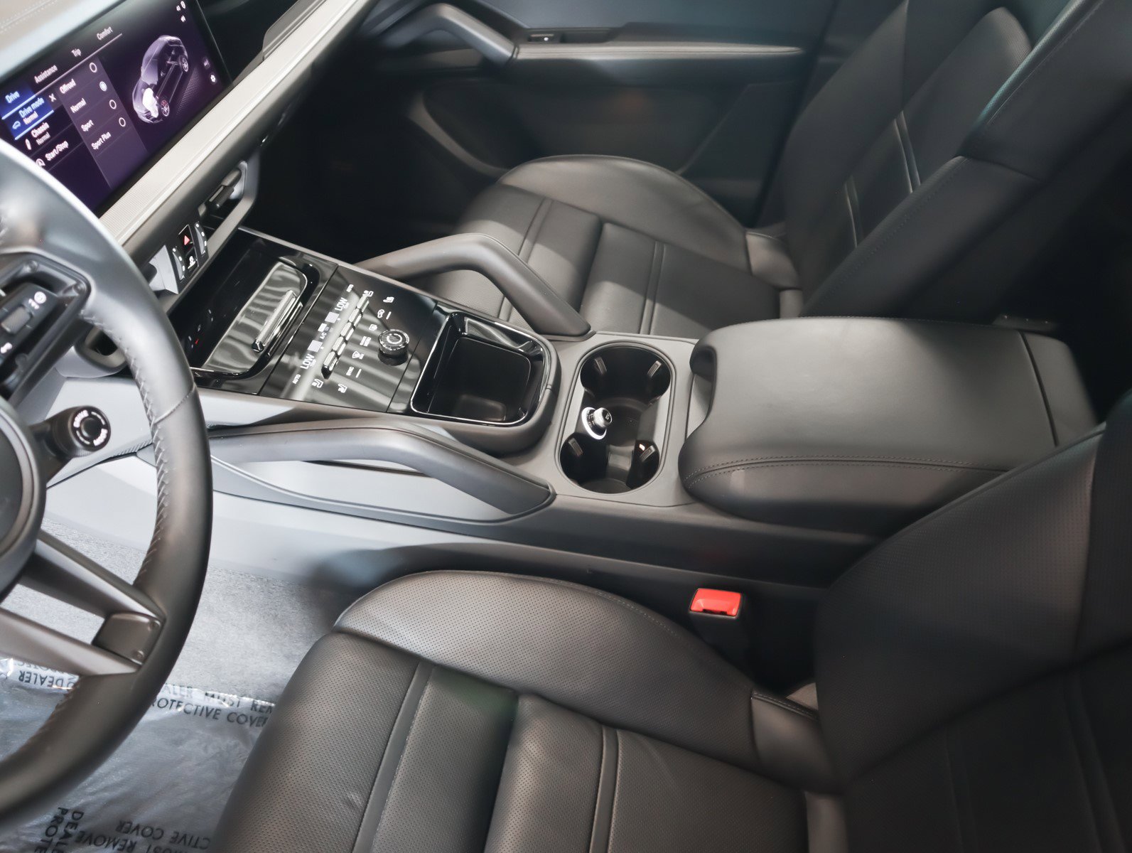 2024 Porsche Cayenne Coupe photo 15