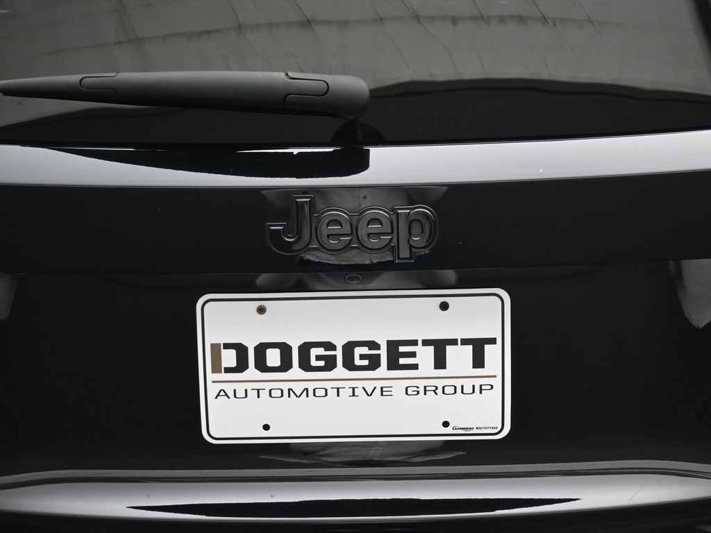 2023 Jeep Renegade Altitude photo 6