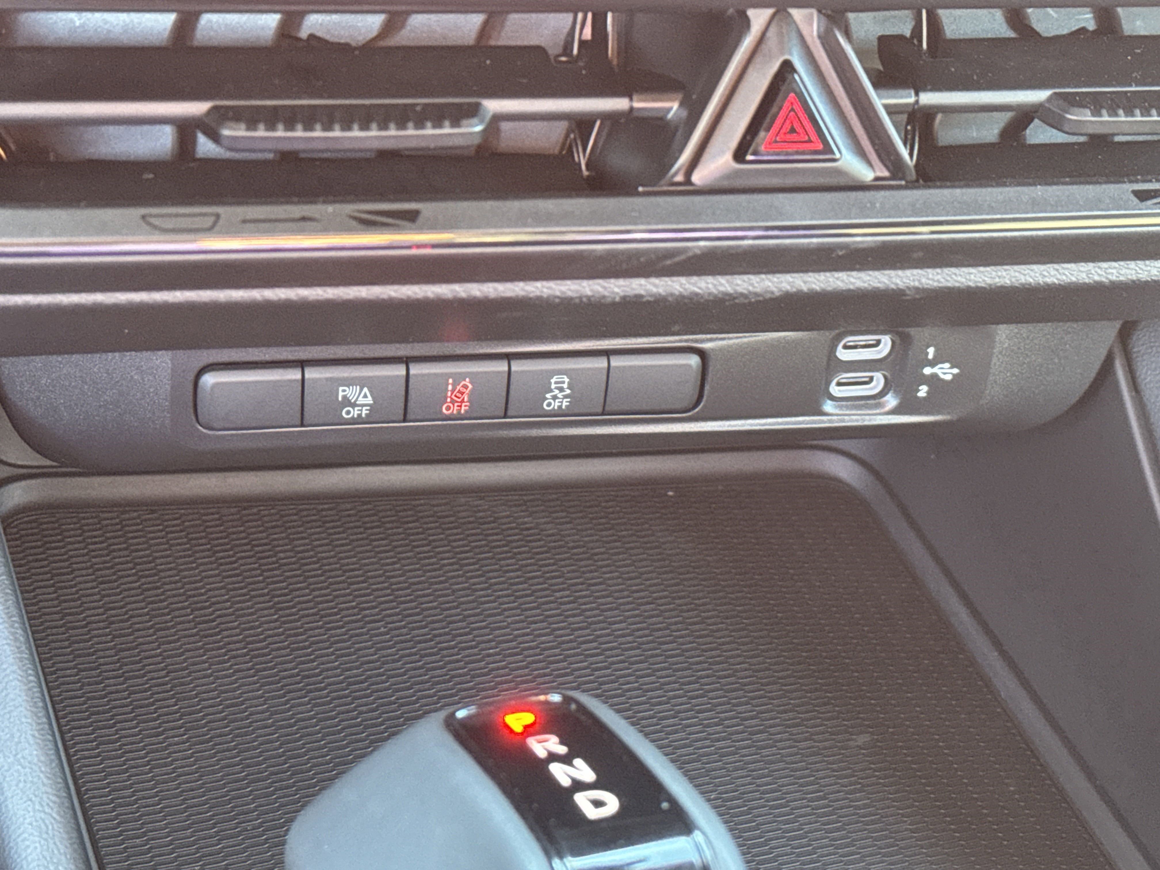 2025 Dodge Charger R/T photo 17