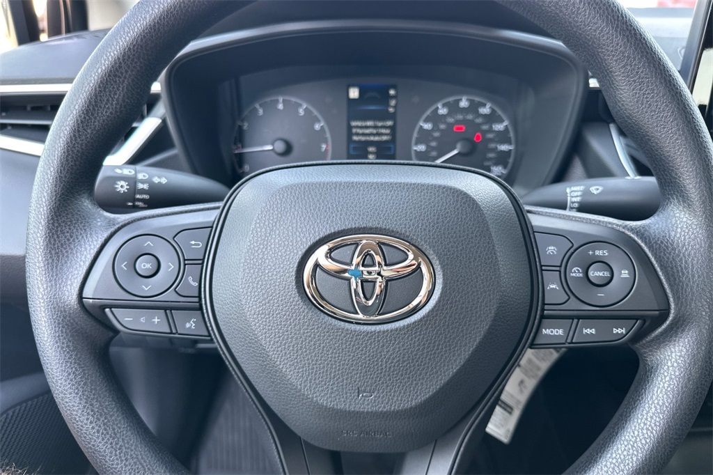 2025 Toyota Corolla LE photo 22