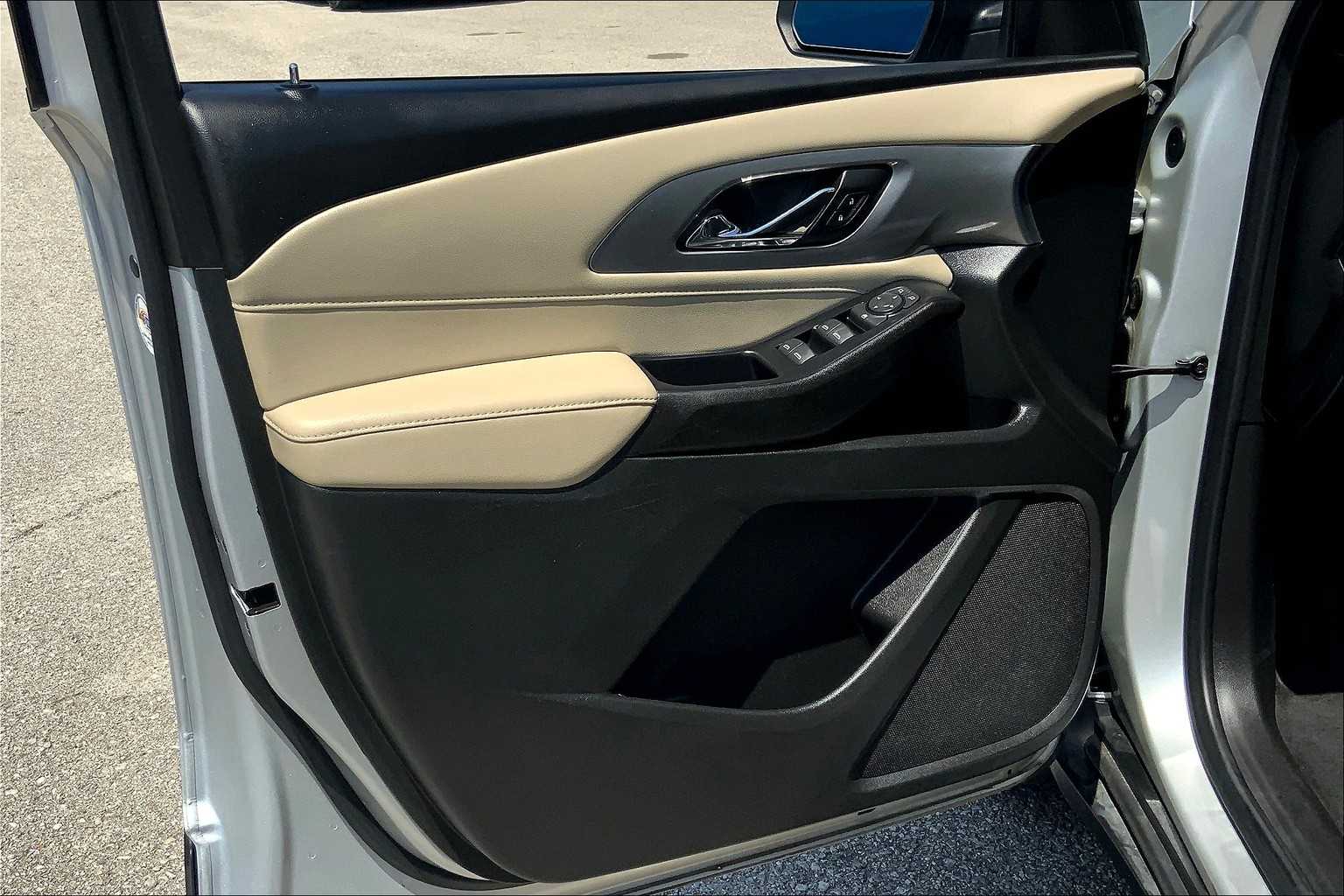 2022 Chevrolet Traverse L photo 19