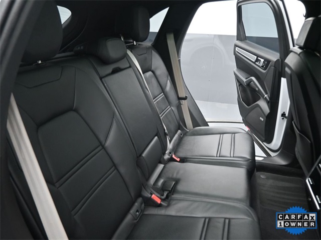 2023 Porsche Cayenne Base photo 23