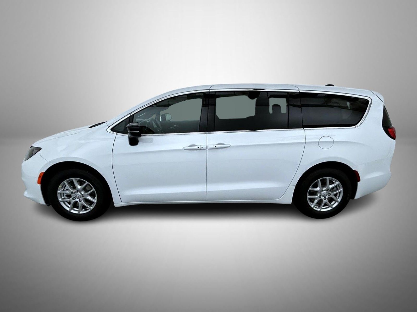 2026 Chrysler Voyager LX photo 8