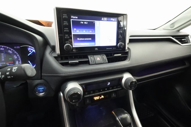 2020 Toyota RAV4 Hybrid Limited photo 17