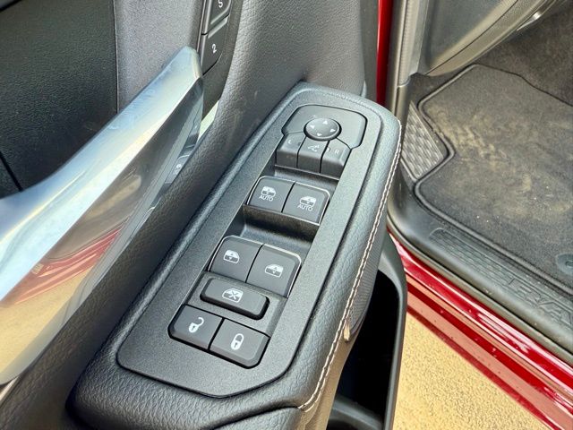 2026 Ram 1500 Laramie photo 2