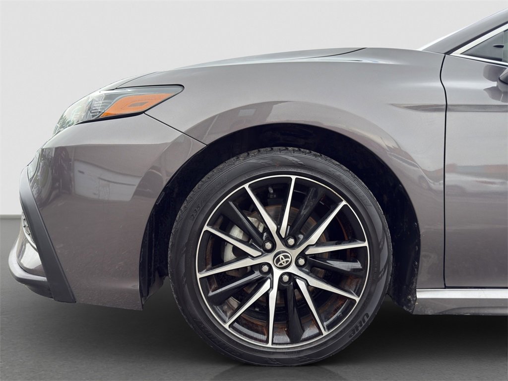 2021 Toyota Camry SE photo 5