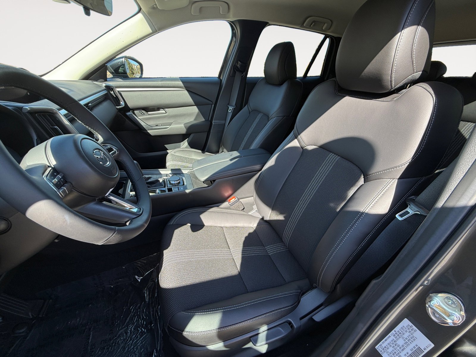 2025 Mazda CX-50 2.5 Select photo 2