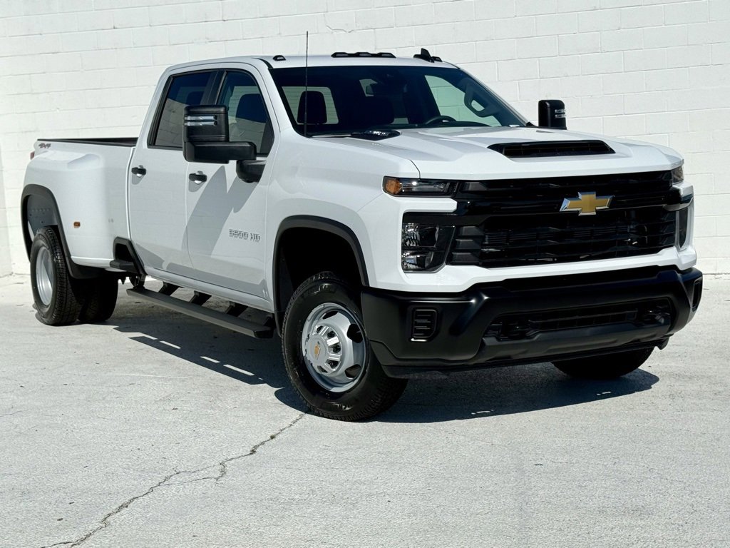 2026 Chevrolet Silverado 3500HD Work Truck photo 2