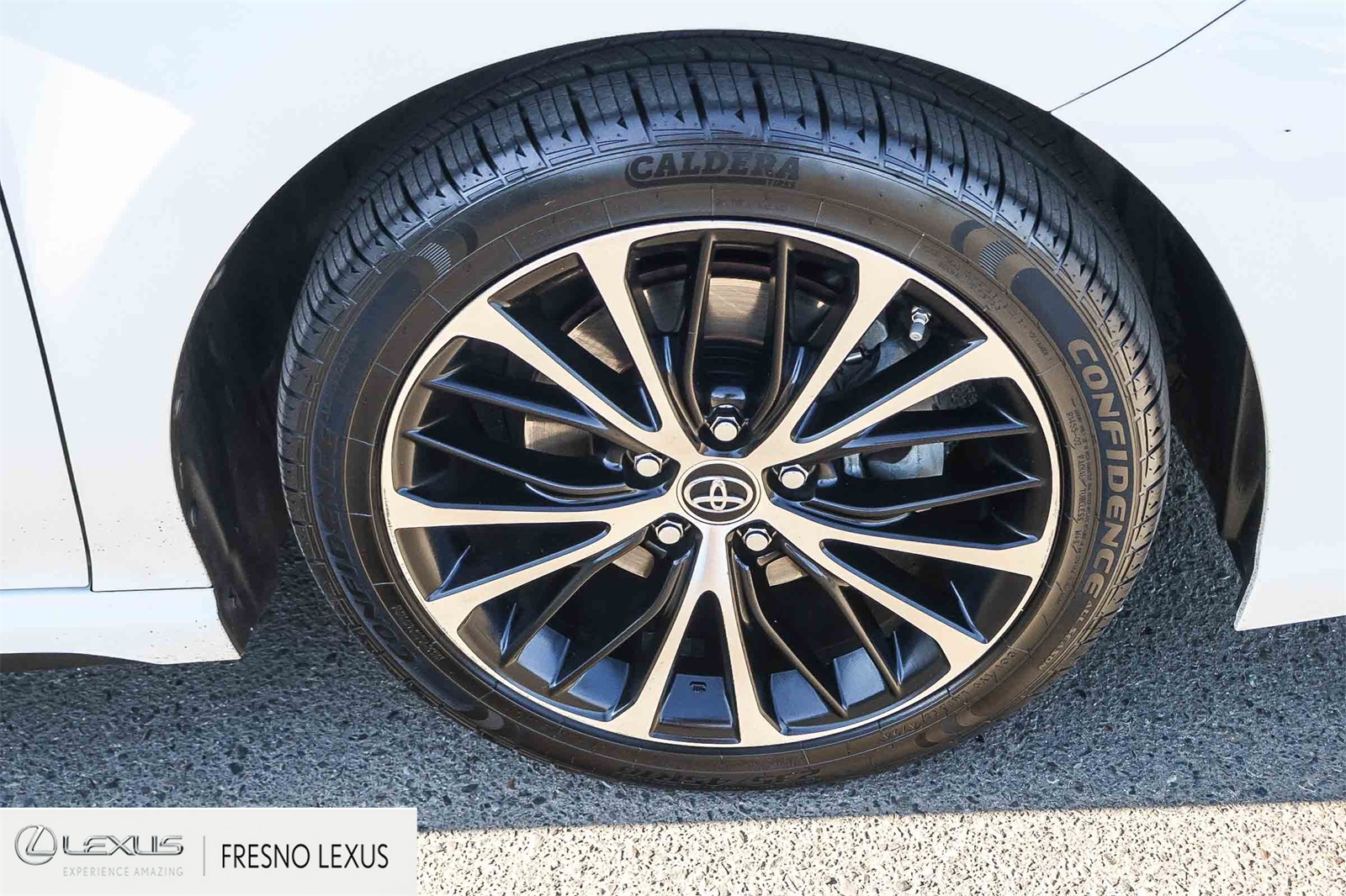 2018 Toyota Camry SE photo 8