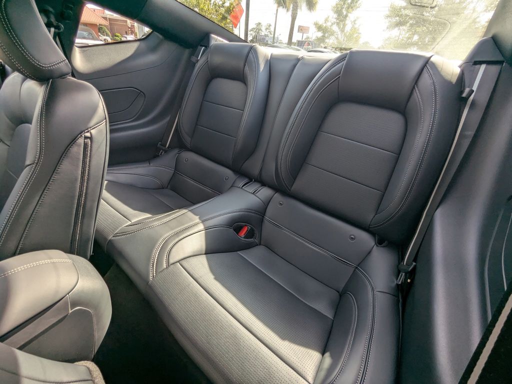2025 Ford Mustang GT Premium photo 12