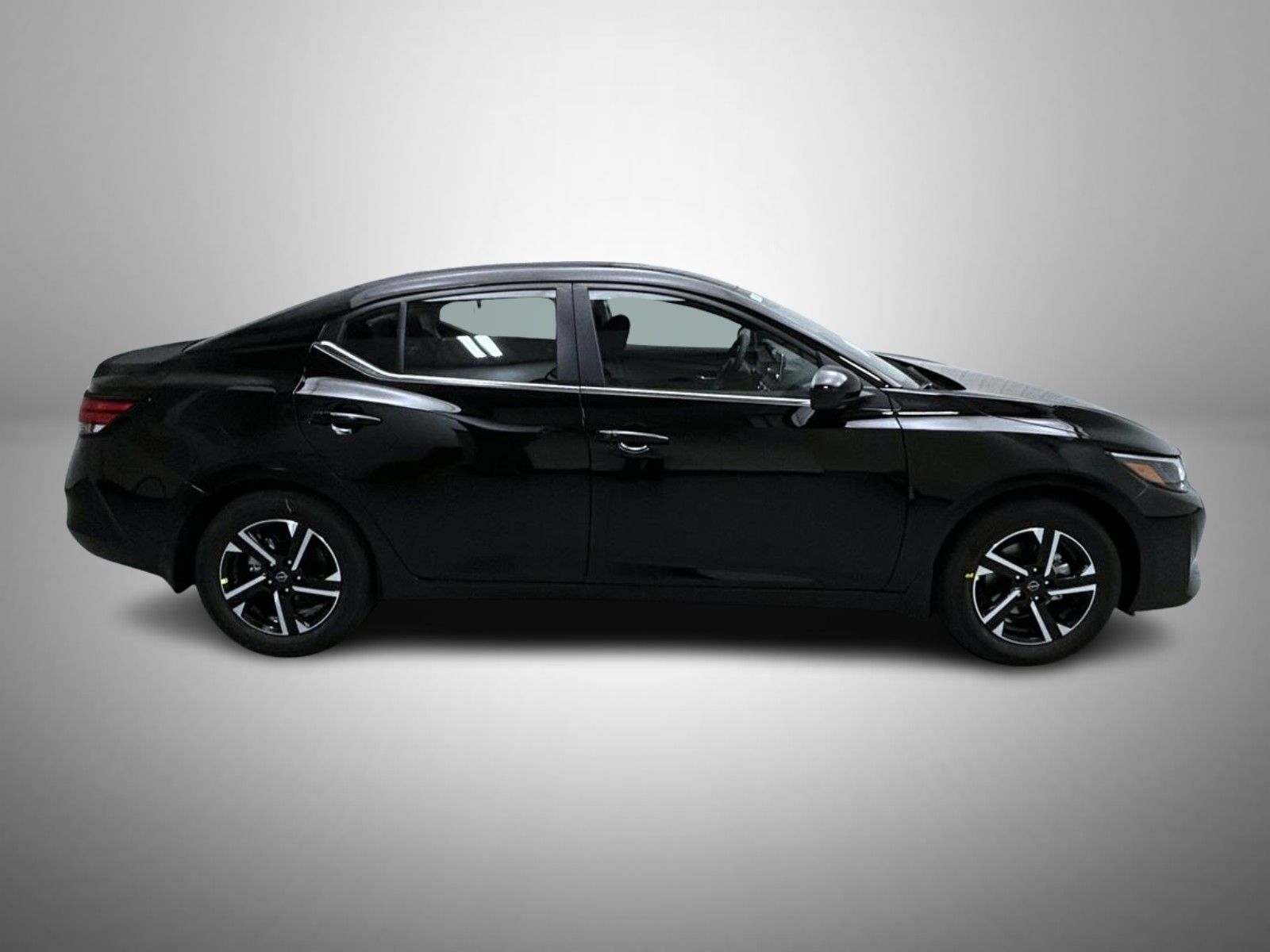 2025 Nissan Sentra SV photo 4