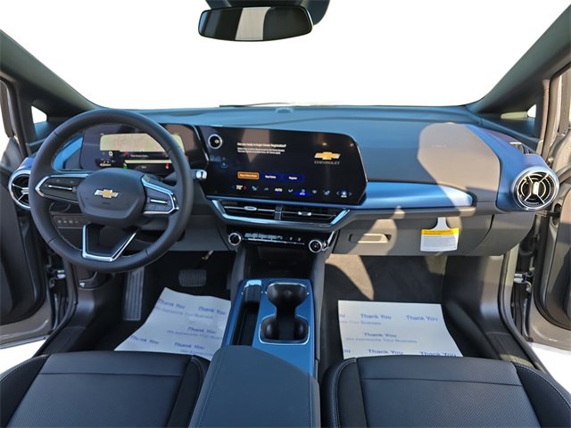 2026 Chevrolet Equinox LT photo 8