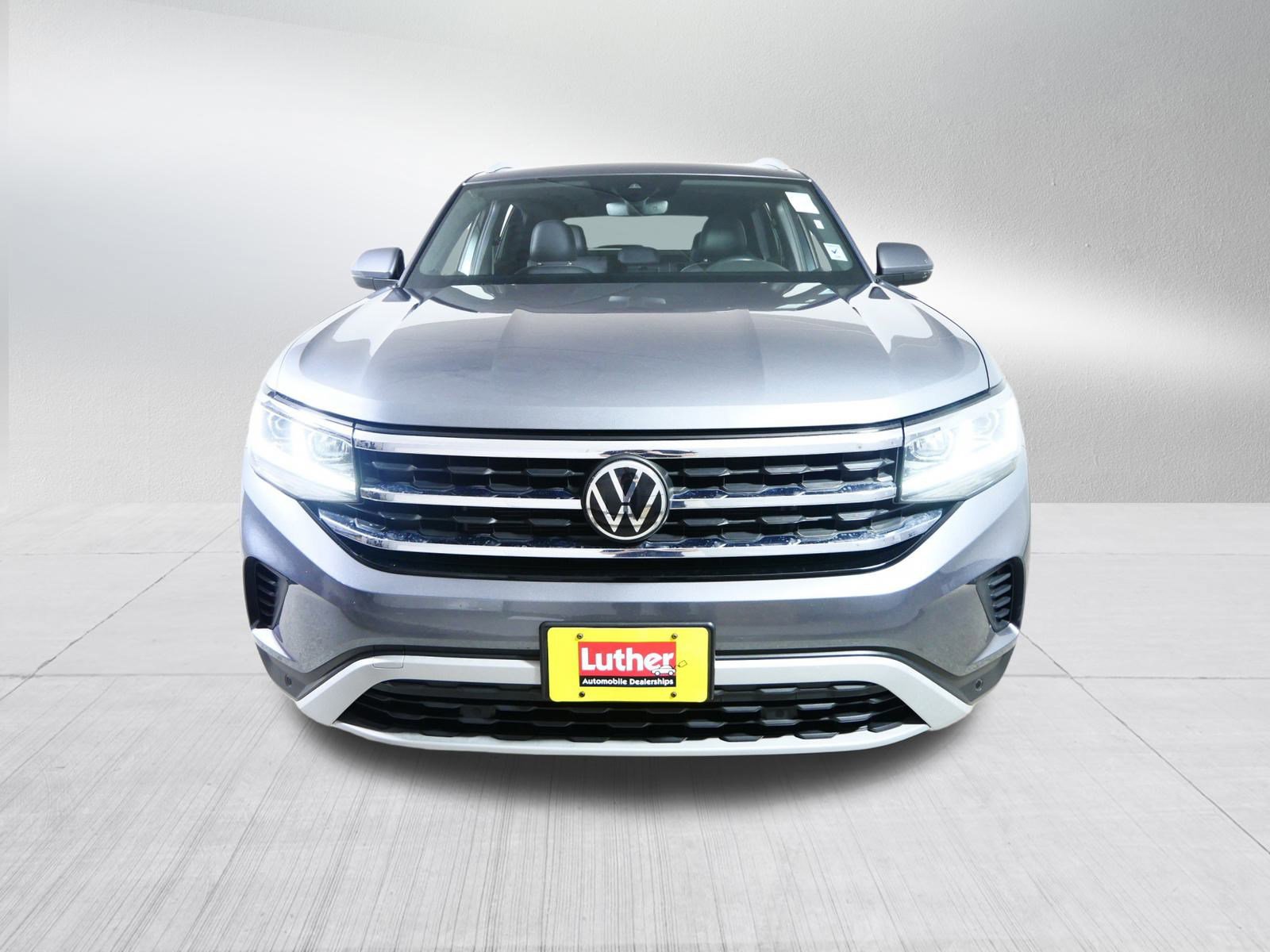 Used 2020 Volkswagen Atlas Cross Sport SEL with VIN 1V2MC2CAXLC205920 for sale in Brooklyn Center, Minnesota