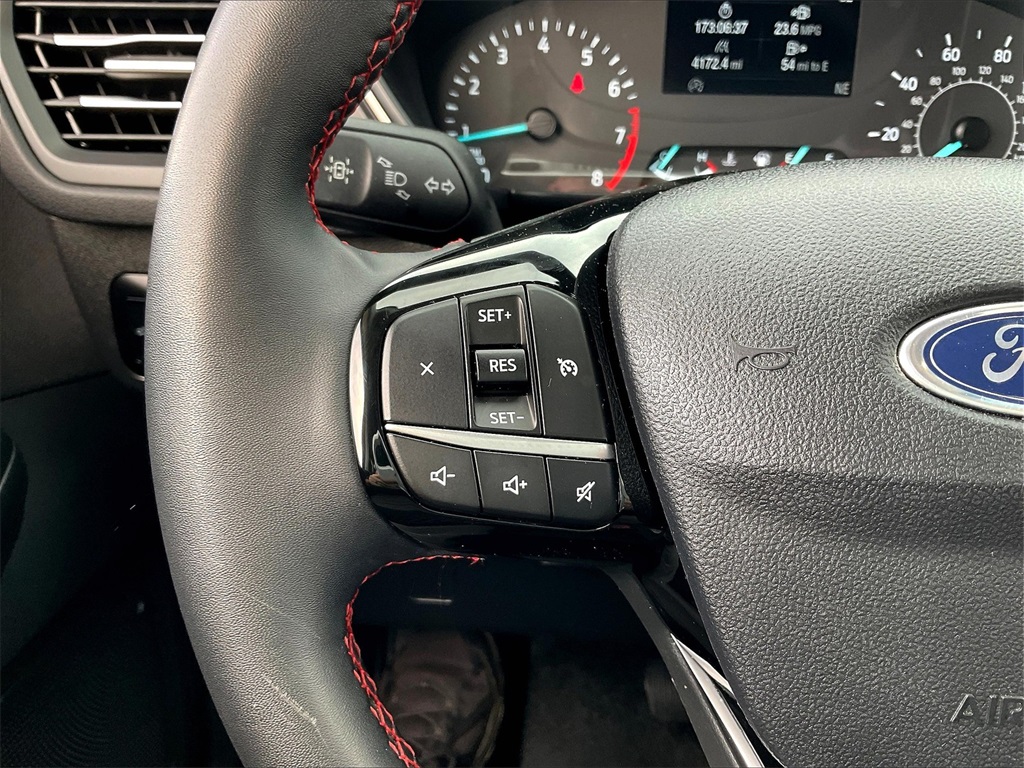 2022 Ford Escape SEL photo 20