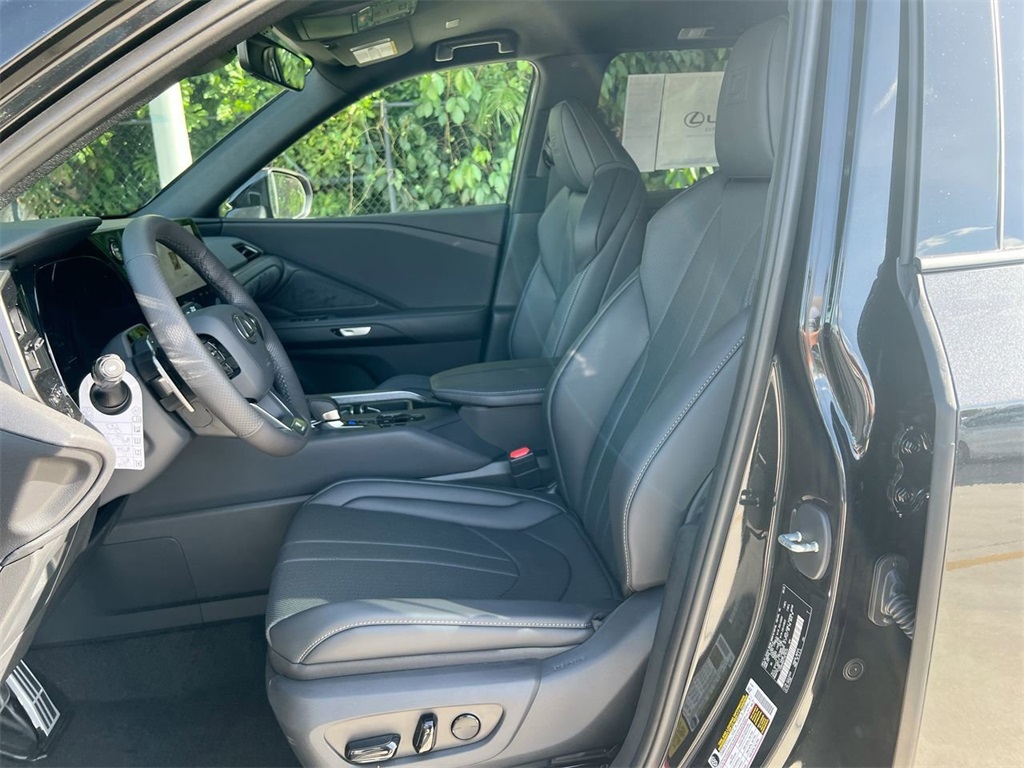 2026 Lexus TX 500h F SPORT Performance Premium photo 11
