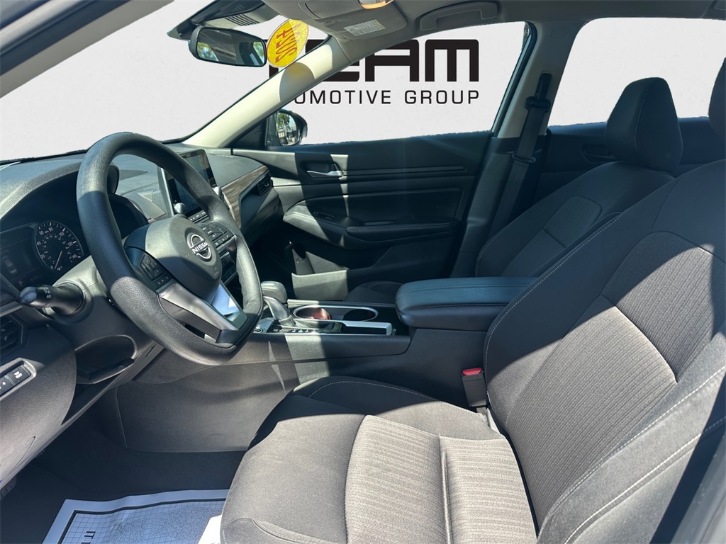 2024 Nissan Altima 2.5 SV photo 23