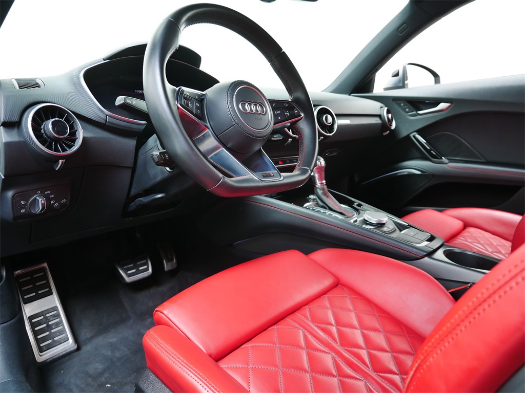 2016 Audi TTS Quattro photo 4