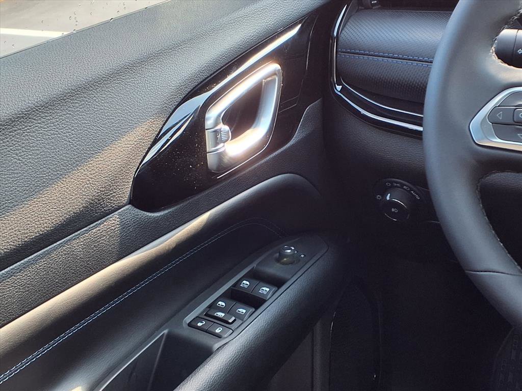 2026 Jeep Compass Limited photo 4