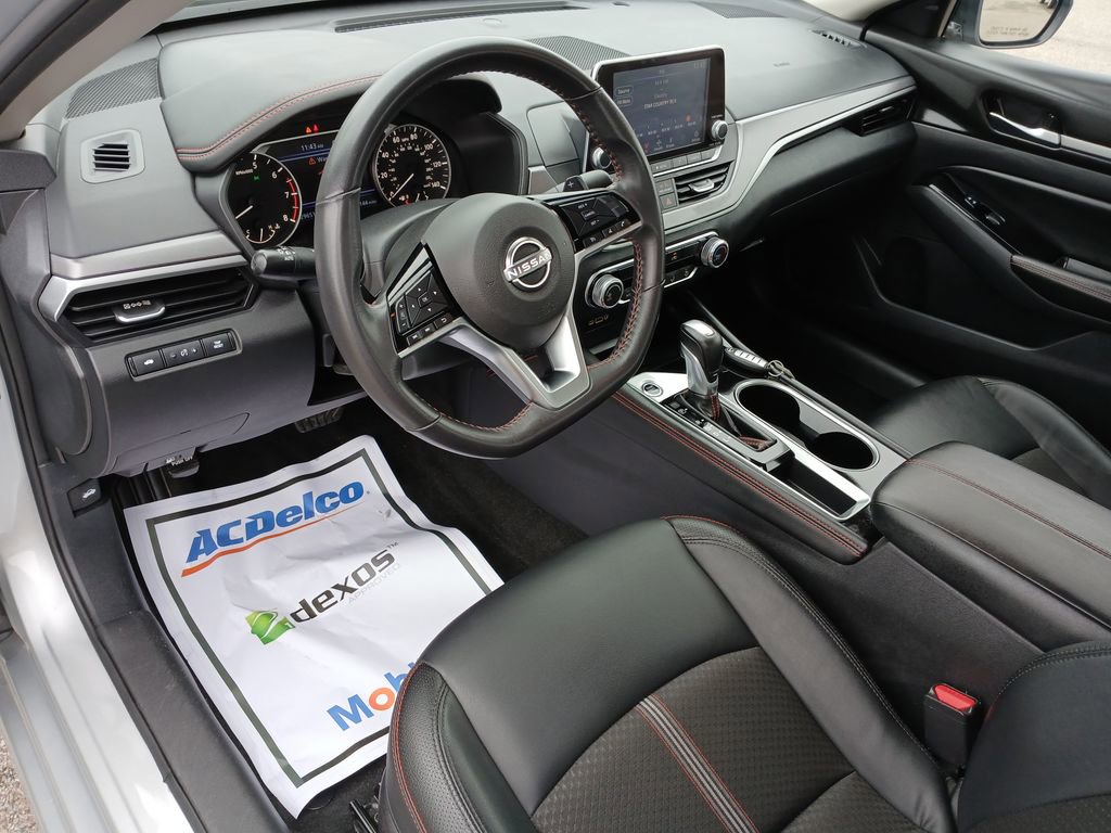 2024 Nissan Altima 2.5 SR photo 10
