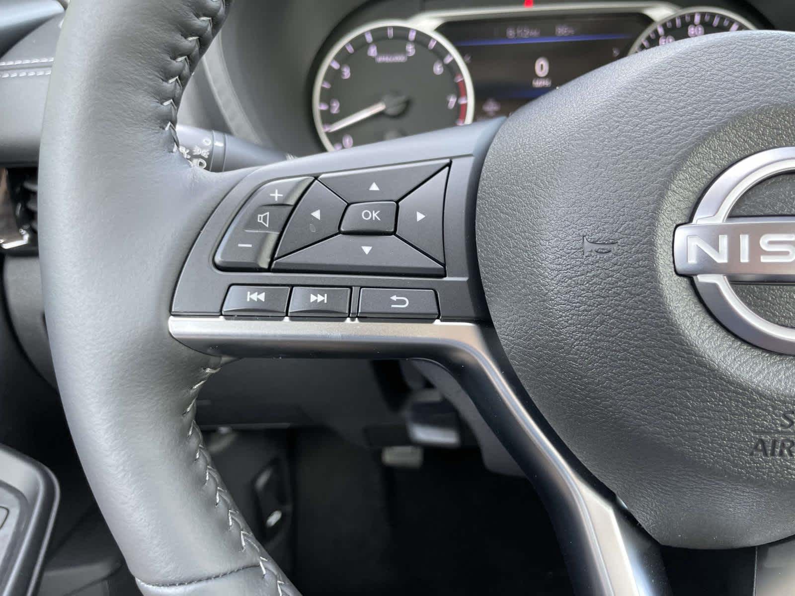 2025 Nissan Sentra SV photo 23